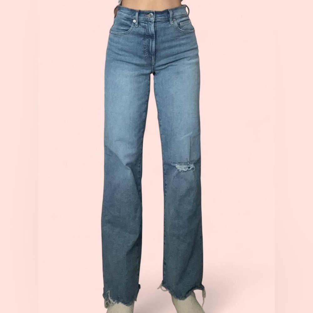Everlane The Kick Bootcut Jean in wash “Whiskered Blue”